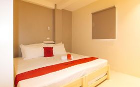 RedDoorz at Laiya Vivo Hotel Batangas